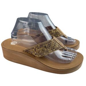 Yellow Box Trixy Women’s Wedge Sandals 10 Tan Leather Studded Thong Platform